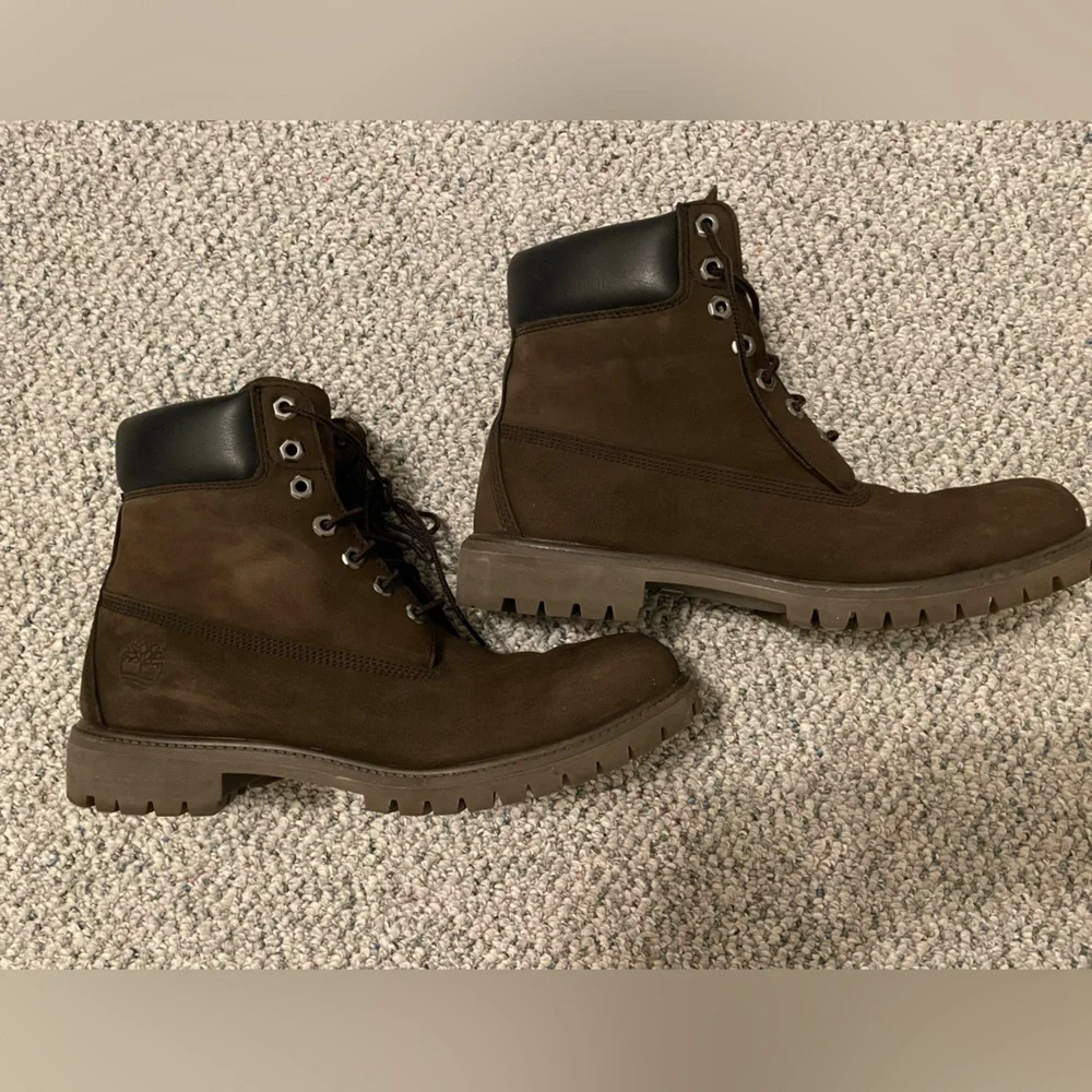 Men's Dark Brown Timberland Leather Boots - Picture 3 of 7